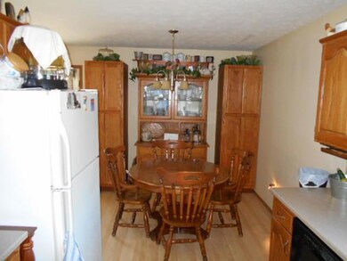 866 Lovers Lane Calvin James 014
