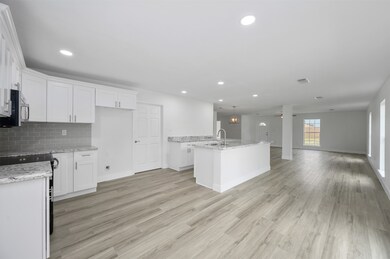 20017 Sanchez Rd, Alvin, TX 77511 - photo 5