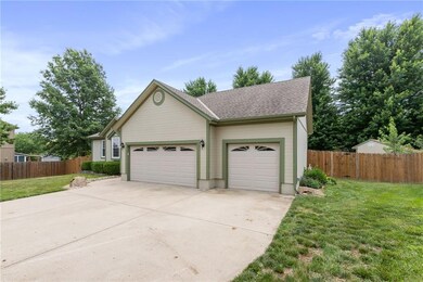 20953 W 226th Ct, Spring Hill, KS 66083 - photo 3