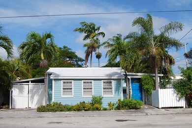2427 Patterson Front