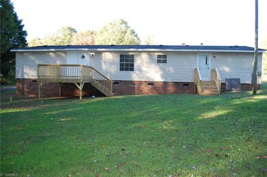 1317 Foxburrow Rd, Asheboro, NC 27205 - photo 2