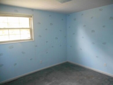 3767 Shirley Ln, Columbus, OH 43228 - photo 5