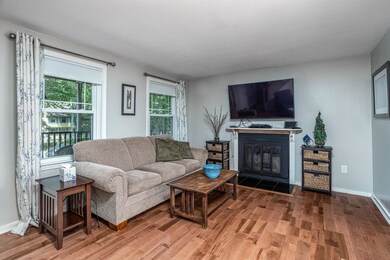 21 Wright Rd, Derry, NH 03038 - photo 4