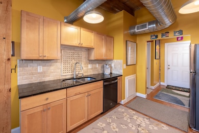 66 Landing Ln unit 313, Laconia, NH 03246 - photo 6