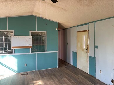 331908 Shadow Wood Dr, Wellston, OK 74881 - photo 4