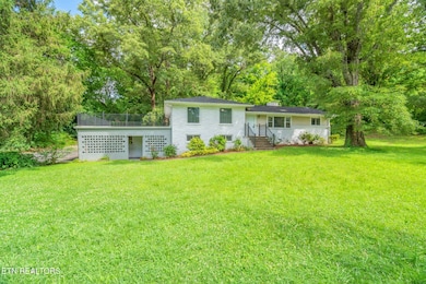 4412 Bruhin Rd, Knoxville, TN 37912 - photo 3