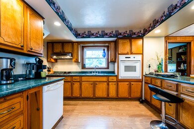 Glendora-117