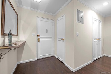 1390 Broadway unit 107, Hewlett, NY 11557 - photo 3