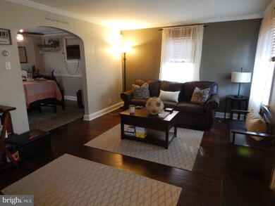 409 E Magnolia Ave, Aldan, PA 19018 - photo 5