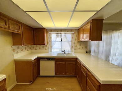 14344 Foothill Blvd unit 306, Sylmar, CA 91342 - photo 6