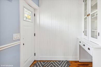 08_15775LakeshoreRd_Unit1_2009_MRED_2000