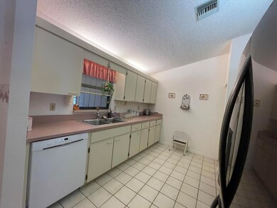 kitchen-w