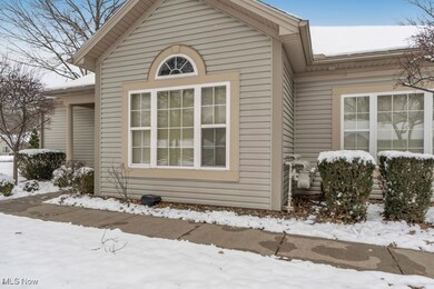 11 Hunters Woods Blvd unit D, Canfield, OH 44406 - photo 4