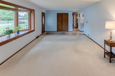 213 Willow Dr, Collinsville, IL 62234 - photo 6