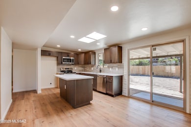 8418 E Rolling Ridge St, Tucson, AZ 85710 - photo 6