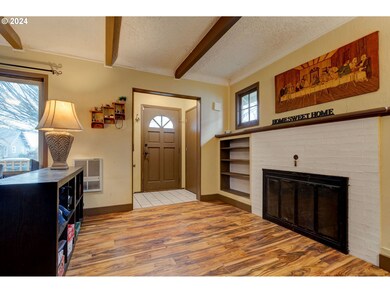 556 18th Ave, Longview, WA 98632 - photo 2