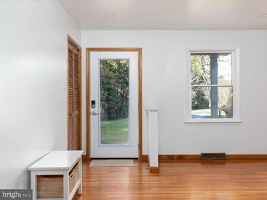 699 Foltz Rd, Edinburg, VA 22824 - photo 3