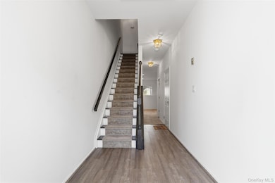 16 Autumn Dr unit 16H, Nanuet, NY 10954 - photo 3