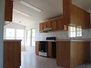 023-264936 Kitchen