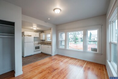 554 SW Jefferson Ave, Corvallis, OR 97333 - photo 3