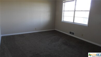 907 E Main St, Troy, TX 76579 - photo 4