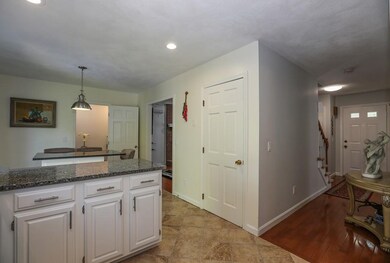 14 Marlboro St, Hudson, MA 01749 - photo 6