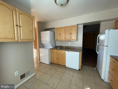 7917 Meadow Ct, Manassas, VA 20109 - photo 3