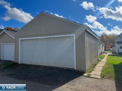 218 6th St SW, Chisholm, MN 55719 - photo 6