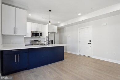 789 N Preston St unit 3, Philadelphia, PA 19104 - photo 3
