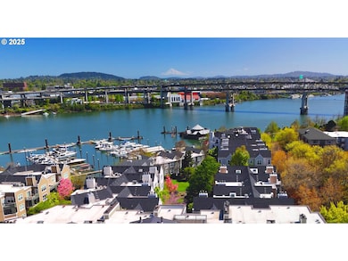 205 S Montgomery St unit B204, Portland, OR 97201 - photo 2