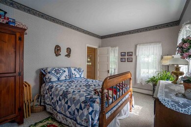 35 Saint Laurent St, Epping, NH 03042 - photo 6