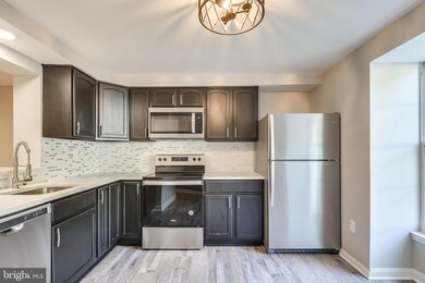 9513 Donnan Castle Ct, Laurel, MD 20723 - photo 2