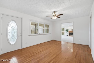 211 Hilltop Rd, La Follette, TN 37766 - photo 7