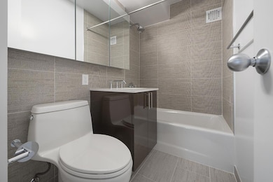 The Eastmore unit 5B, New York, NY 10021 - photo 7