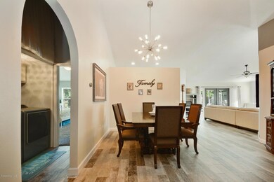 9_dining_room
