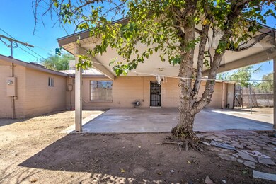 2818 W Meadowbrook Ave-8