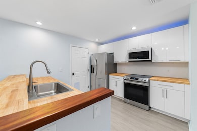 1812 E Sanderling Ln unit C, Fort Pierce, FL 34982 - photo 6