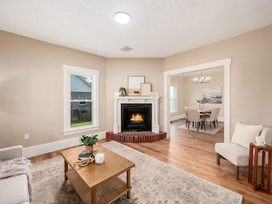 253 N Market St, Mount Sterling, OH 43143 - photo 7