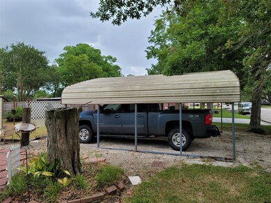 821 Kost Rd, Alvin, TX 77511 - photo 5