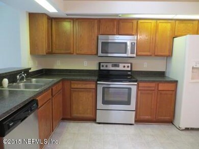 2912 Centerwood Dr N, Jacksonville, FL 32218 - photo 6