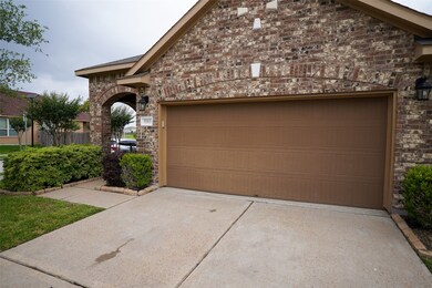 9303 Fuqua Ridge Ln, Houston, TX 77075 - photo 2