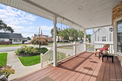 407 17th St, West Babylon, NY 11704 - photo 2