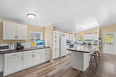 132 Marcy Loop Rd, Grants Pass, OR 97527 - photo 7