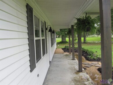 WELCOMING FRONT PORCH