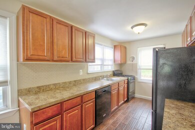 331 Third Ave, Halethorpe, MD 21227 - photo 3