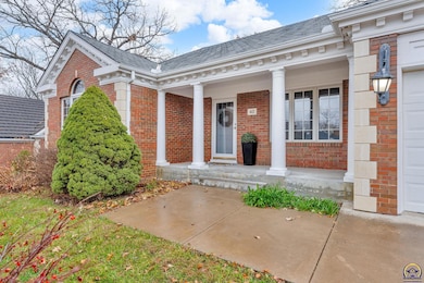 3600 SW Randolph Square unit 40, Topeka, KS 66611 - photo 3