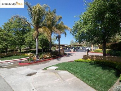 745 Watson Canyon Ct unit 127, San Ramon, CA 94582 - photo 2