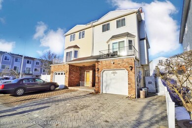 95 Corona Ave, Staten Island, NY 10306 - photo 2