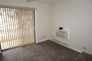 61 Aspen Colony unit 4, Fox Lake, IL 60020 - photo 3