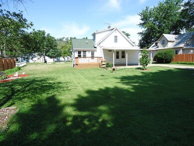 901 E 25th St, Des Moines, IA 50317 - photo 3